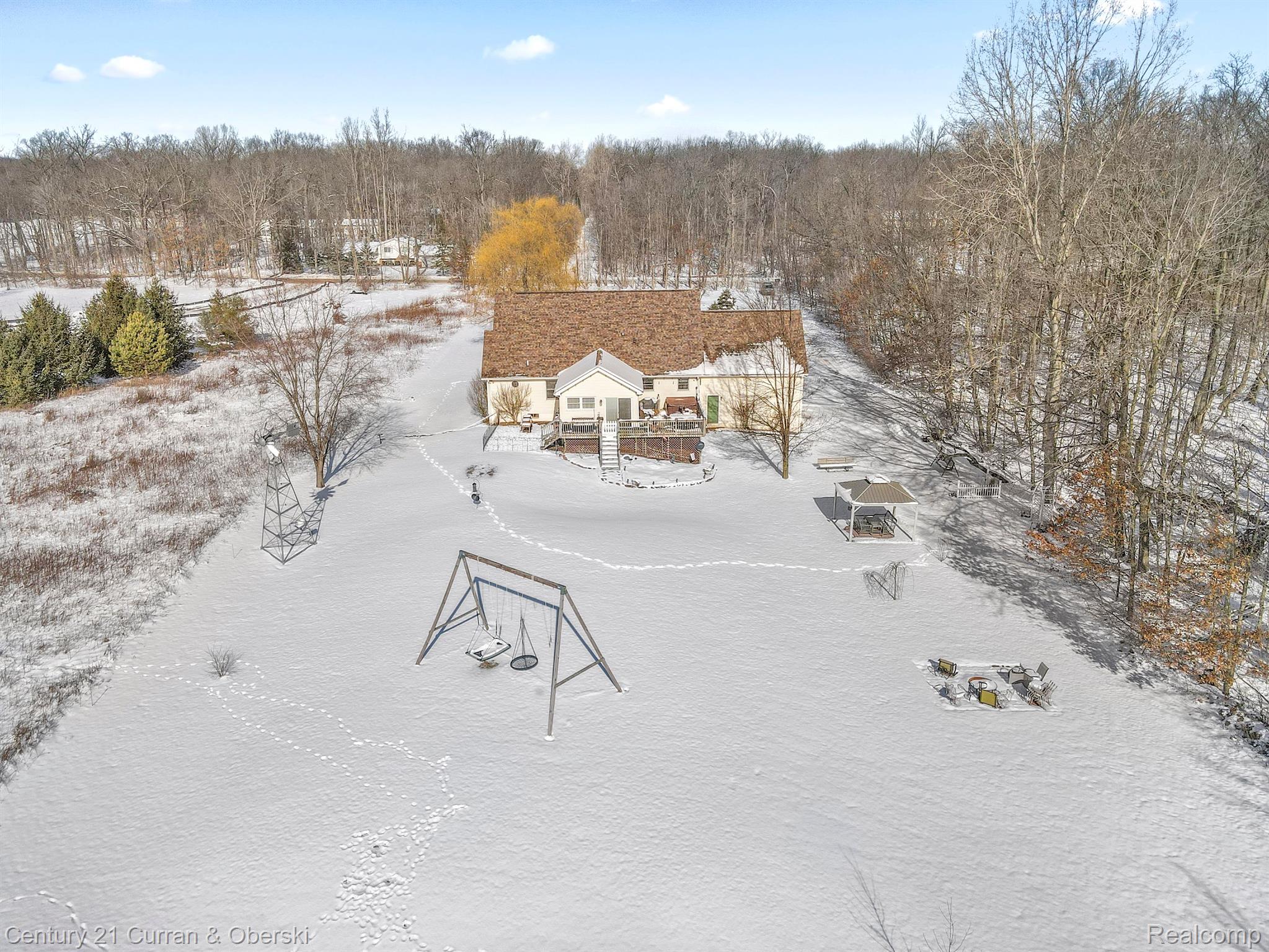 7950 McClements Road Brighton, MI 48114 - Photo 31 of 39 Gallery Image 31