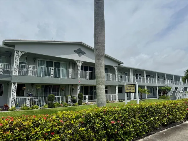 $279,000 | 630 Layne Boulevard, Unit 211, Hallandale Beach, FL 33009