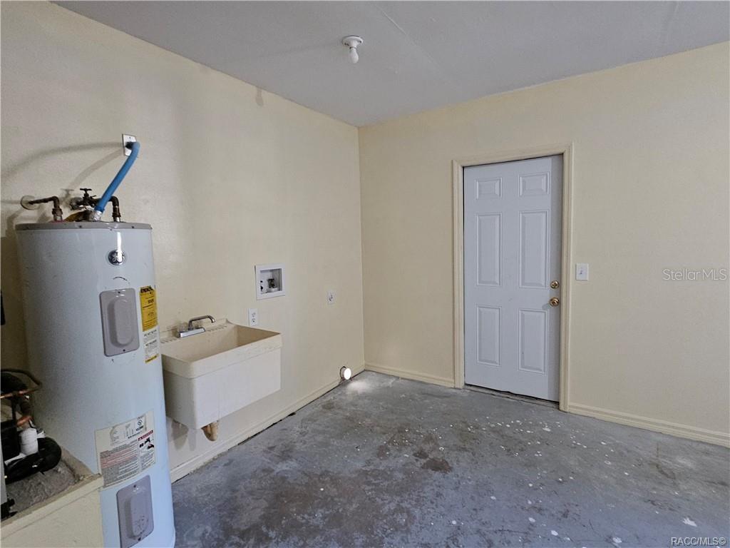 7370 West 7 Rivers Drive Crystal River, FL 34429 - Photo 15 of 22 a view of room with hardwood