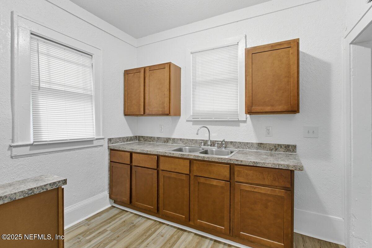 4402 Springfield Boulevard Jacksonville, FL 32206 - Photo 5 of 12 Kitchen (42)