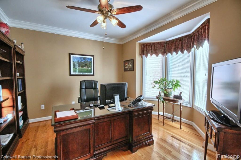 3876 Fawn Drive Rochester, MI 48306 - Photo 5 of 43 First Floor Study/Library
