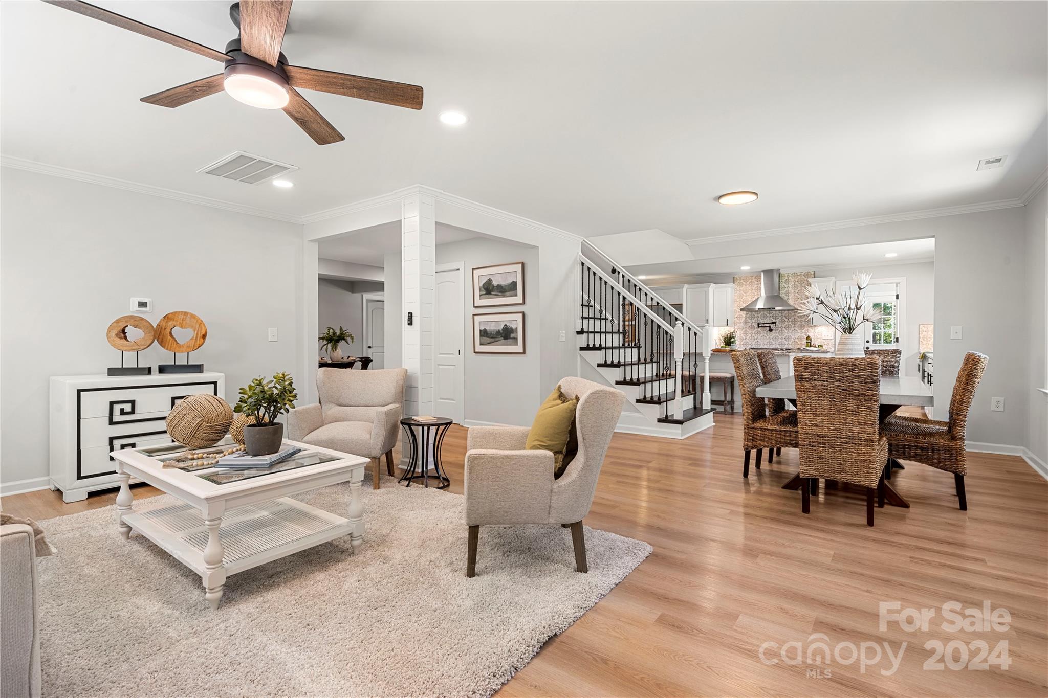 914 Margrace Road Kings Mountain, NC 28086 - Photo 10 of 36 a living room with furniture