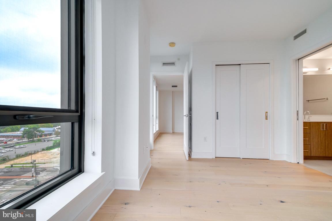 1211 Van Street Southeast, Unit 806 Washington, DC 20003 - Photo 14 of 34