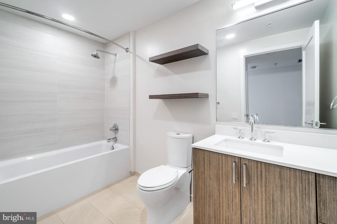 1211 Van Street Southeast, Unit 806 Washington, DC 20003 - Photo 10 of 34