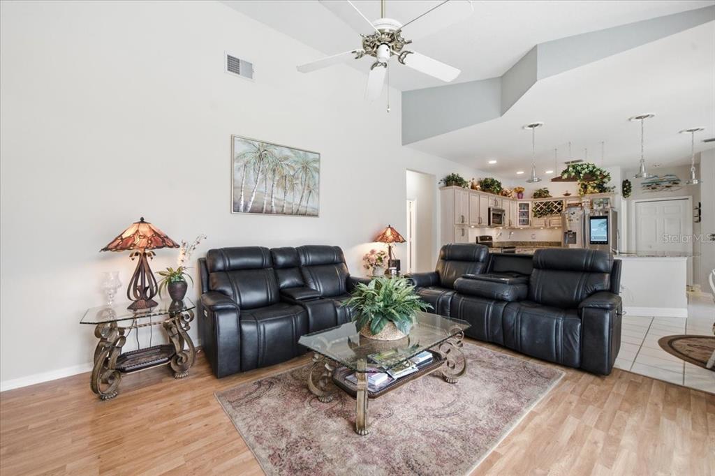 3702 Cypress Meadows Road Tampa, FL 33624 - Photo 11 of 31 Gallery Image 11