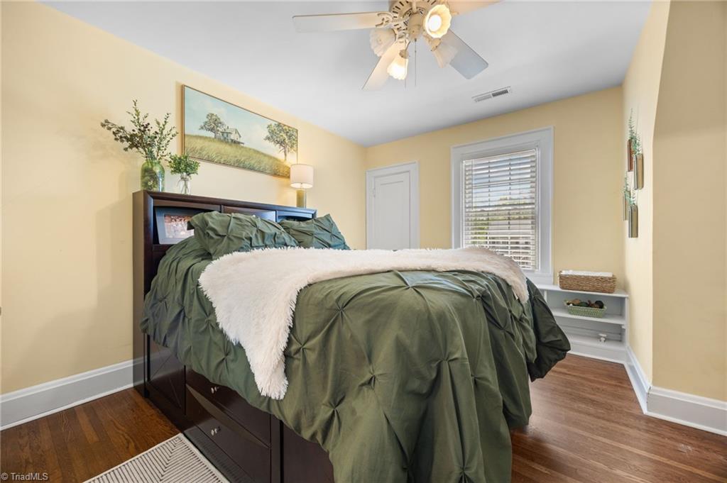 638 Colonial Drive High Point, NC 27262 - Photo 22 of 50