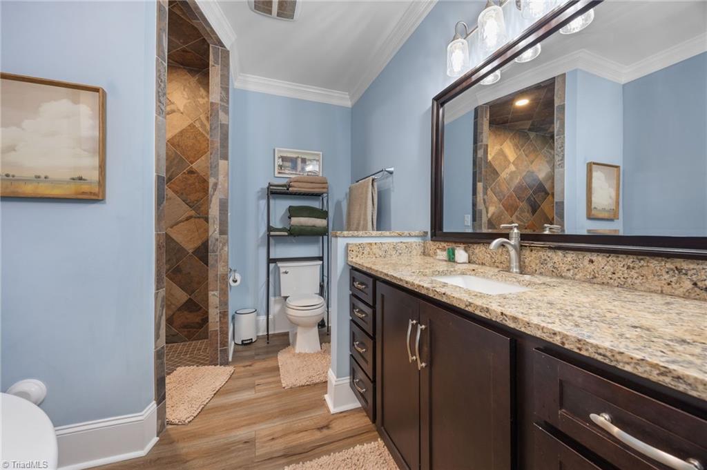 638 Colonial Drive High Point, NC 27262 - Photo 25 of 50