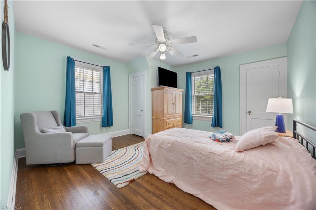 638 Colonial Drive High Point, NC 27262 - Photo 38 of 50