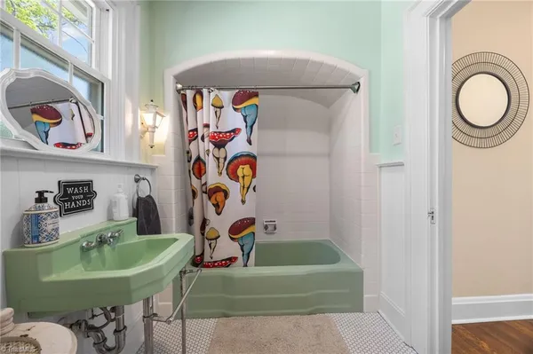 $660,000 | 638 Colonial Drive, High Point, NC 27262