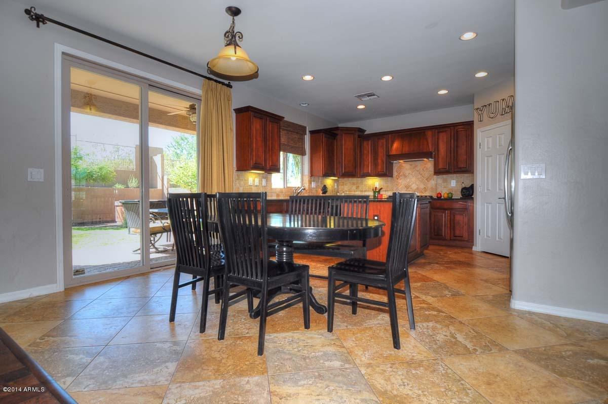 1919 West Steed Ridge Phoenix, AZ 85085 - Photo 3 of 48 Eat-in Kitchen