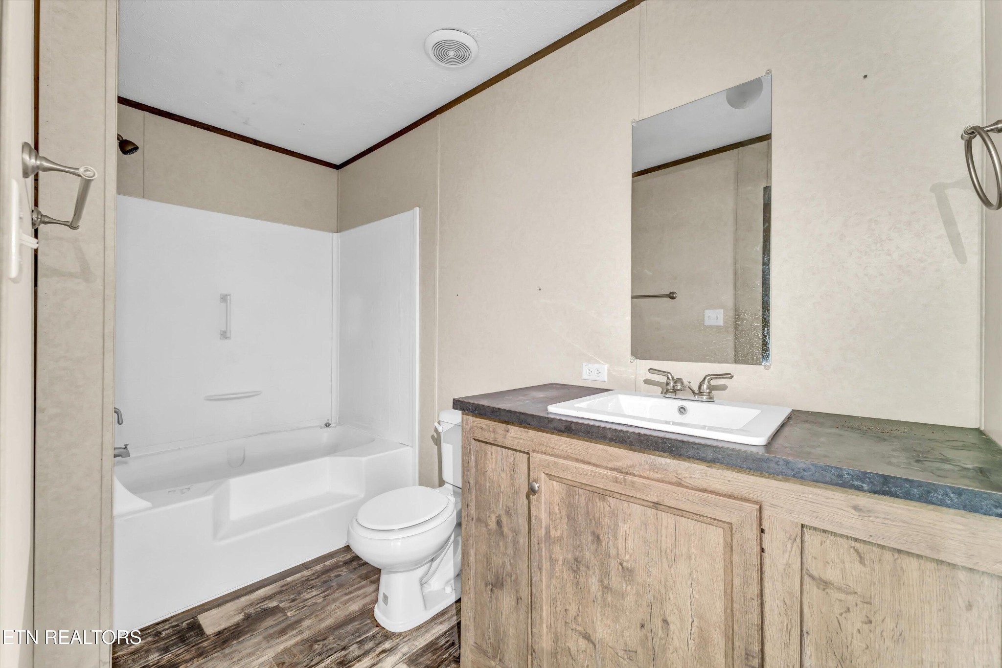 162 Gamble Road Madisonville, TN 37354 - Photo 17 of 29 Gallery Image 17