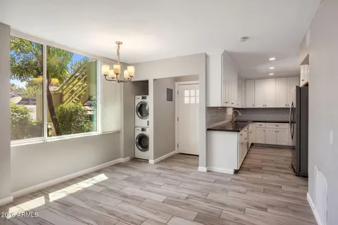 $235,000 | 102 West Maryland Avenue, Unit E1, Phoenix, AZ 85013