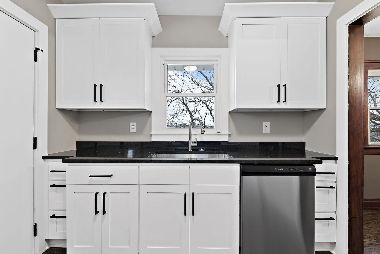 544 South Schuyler Avenue, Unit 1 Kankakee, IL 60901 - Photo 2 of 11