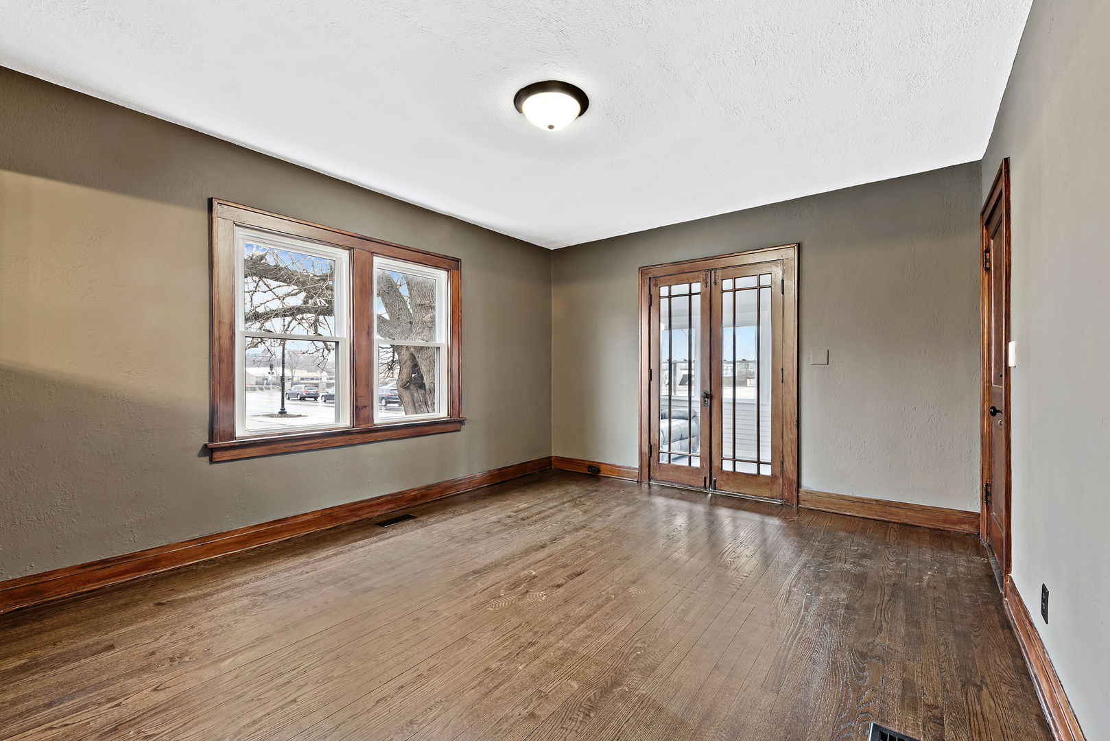 544 South Schuyler Avenue, Unit 1 Kankakee, IL 60901 - Photo 5 of 11