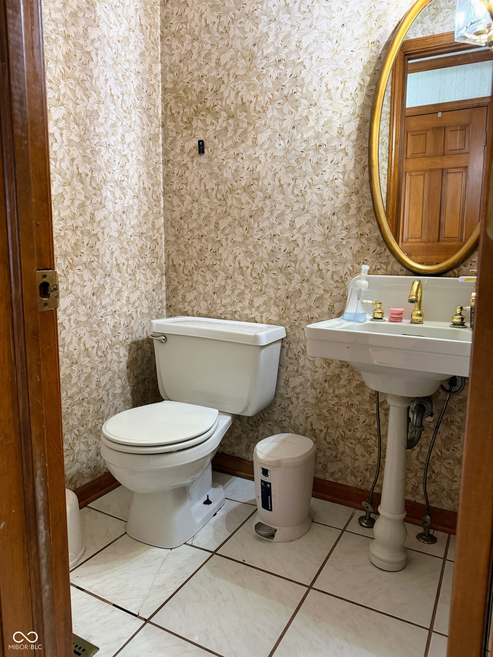 5739 Powell Road Indianapolis, IN 46221 - Photo 9 of 39 Gallery Image 9