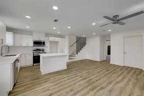 7604 De Priest Street, Unit B Houston, TX 77088 - Photo 3 of 12