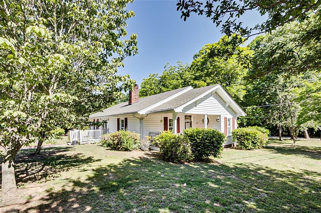 349 Ridge Road Seagrove, NC 27341 - Photo 12 of 50