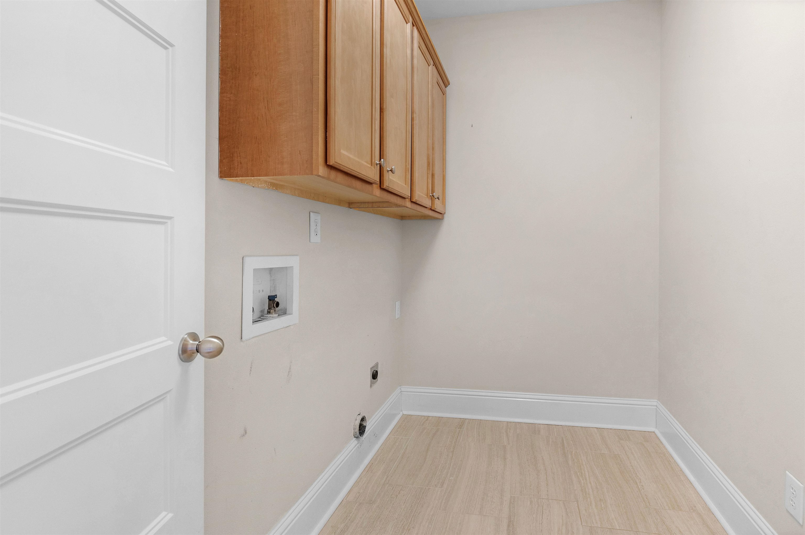 25092 Fairfax Road Daphne, AL 36526 - Photo 20 of 29 Laundry