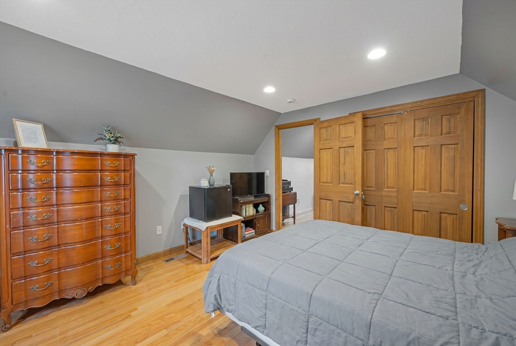 50 Emerson Street Springfield, MA 01118 - Photo 24 of 42