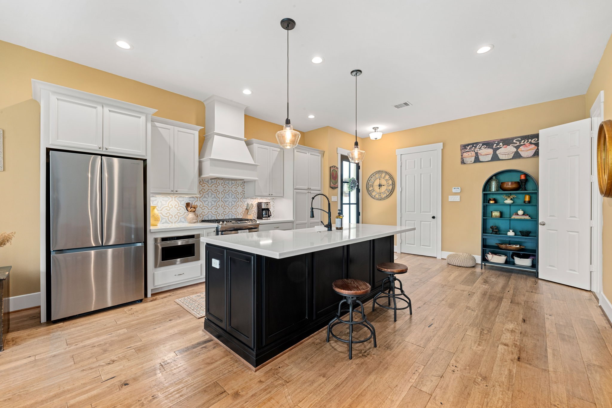 74 Dobbs View Lane Spring, TX 77389 - Photo 5 of 34