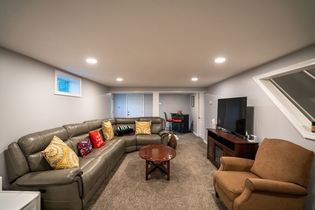 617 Florence Road Northampton, MA 01062 - Photo 24 of 32