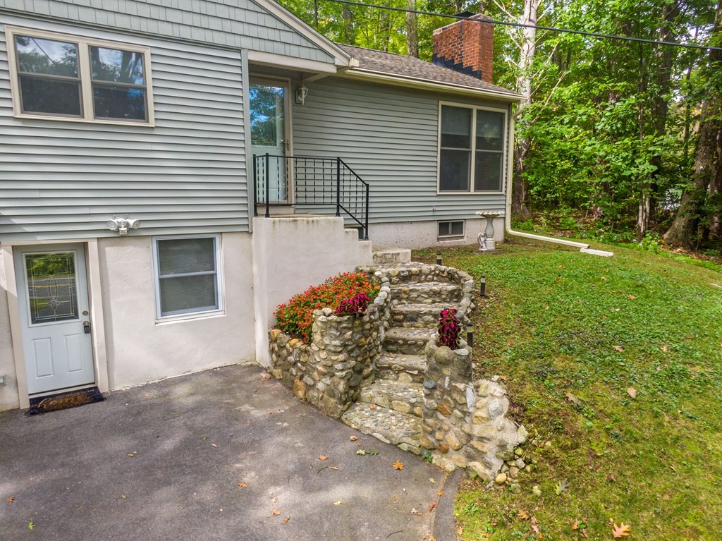 617 Florence Road Northampton, MA 01062 - Photo 31 of 32