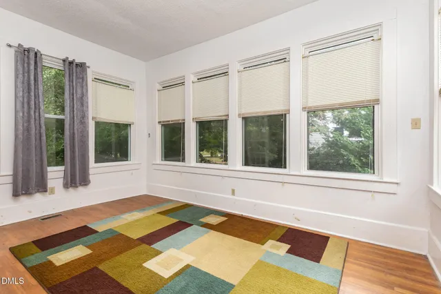 $210,000 | 845 South William Street, Henderson, NC 27536