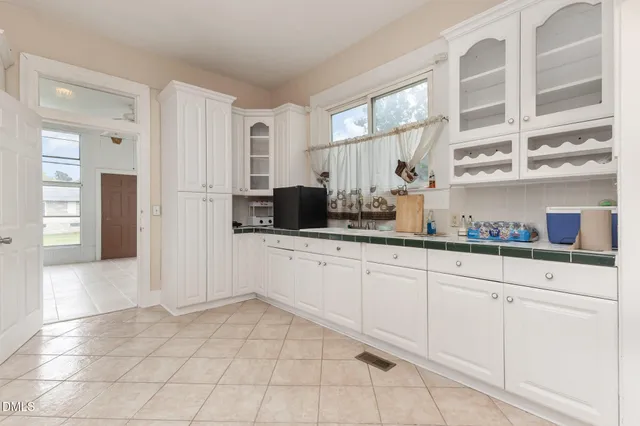 $210,000 | 845 South William Street, Henderson, NC 27536