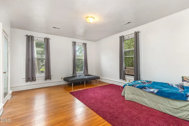 $210,000 | 845 South William Street, Henderson, NC 27536