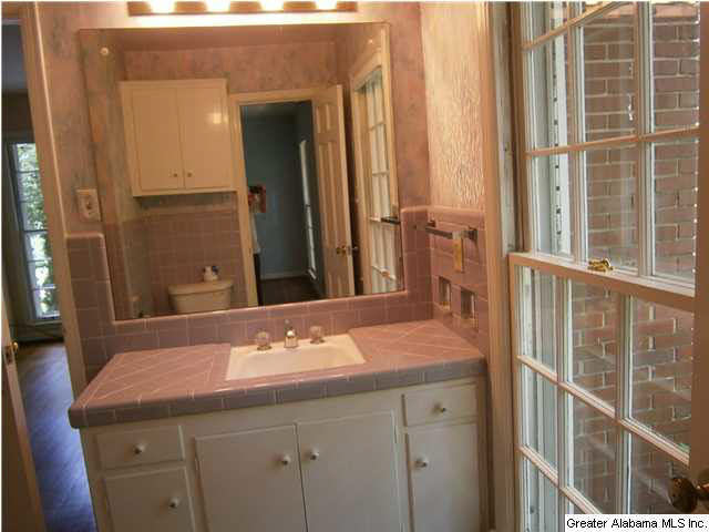 3557 Victoria Road Birmingham, AL 35223 - Photo 15 of 32