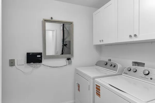 $428,500 | 700 Saratoga Circle, Unit B101, Naples, FL 34104