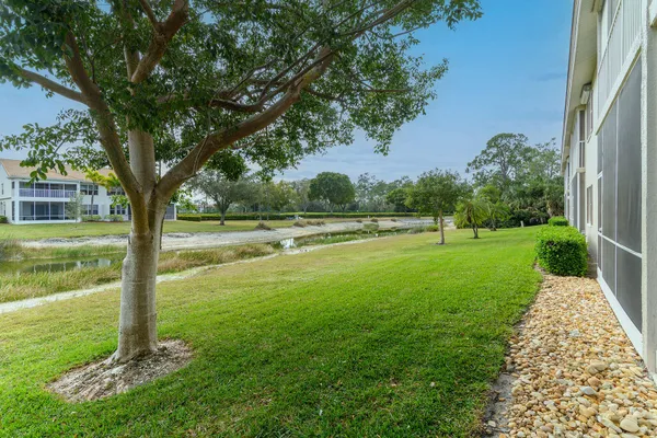 $428,500 | 700 Saratoga Circle, Unit B101, Naples, FL 34104