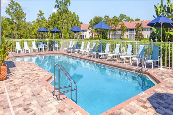 $428,500 | 700 Saratoga Circle, Unit B101, Naples, FL 34104