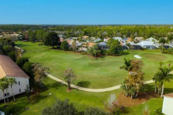$428,500 | 700 Saratoga Circle, Unit B101, Naples, FL 34104