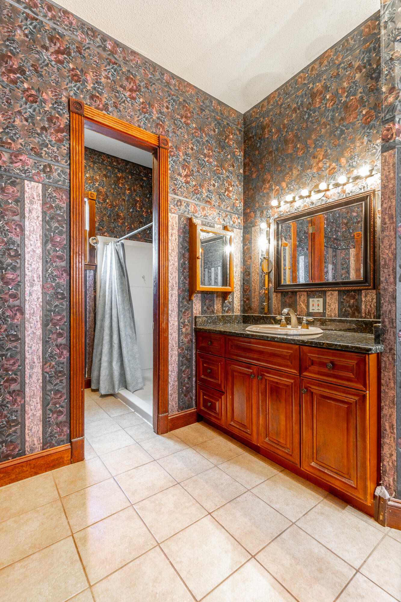 594 Rakestraw Road McDonald, TN 37353 - Photo 22 of 67 Primary Bath