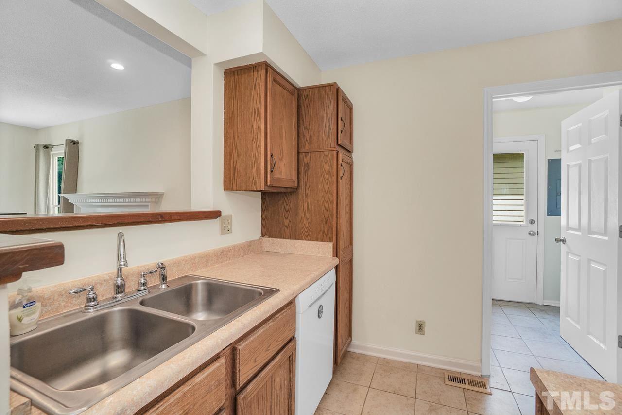 4005 Olde Coach Road Durham, NC 27707 - Photo 9 of 22