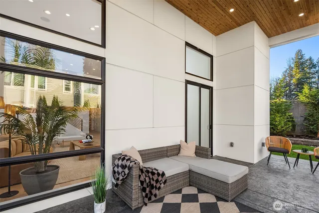 $2,995,000 | 5539 116th Avenue Northeast, Kirkland, WA 98033