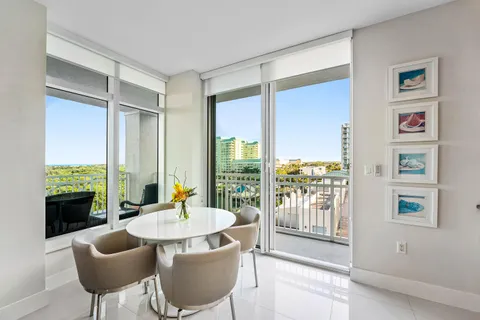 $875,000 | 450 North Federal Highway, Unit 711, Boynton Beach, FL 33435