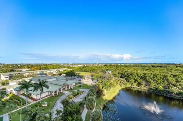 $824,000 | 450 North Federal Highway, Unit 711, Boynton Beach, FL 33435