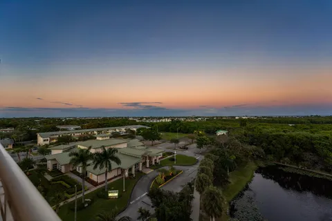 $875,000 | 450 North Federal Highway, Unit 711, Boynton Beach, FL 33435