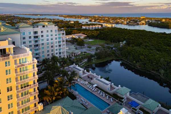 $824,000 | 450 North Federal Highway, Unit 711, Boynton Beach, FL 33435