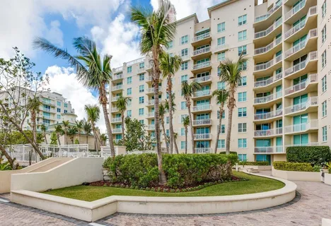 $875,000 | 450 North Federal Highway, Unit 711, Boynton Beach, FL 33435