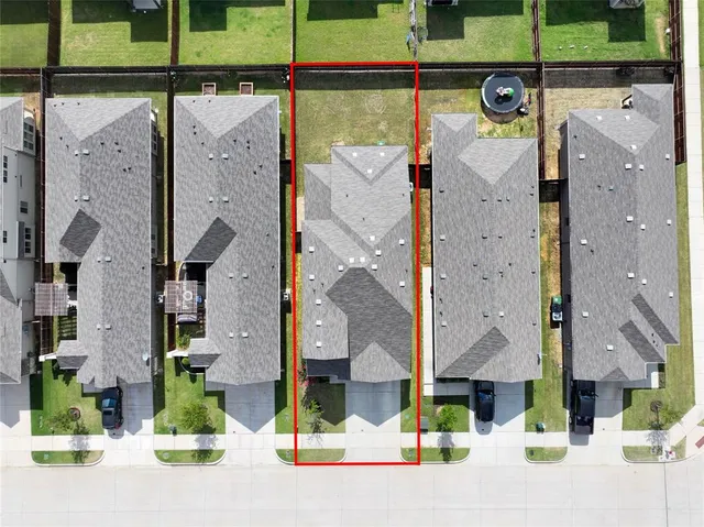 $349,000 | 1025 Mason Street, Aubrey, TX 76227