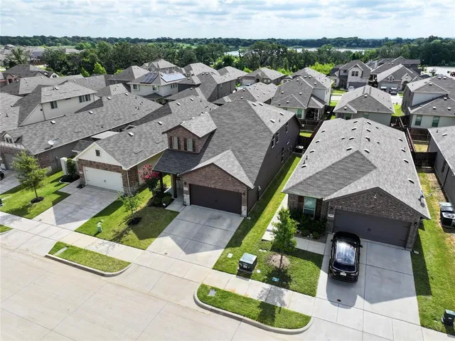 $349,000 | 1025 Mason Street, Aubrey, TX 76227