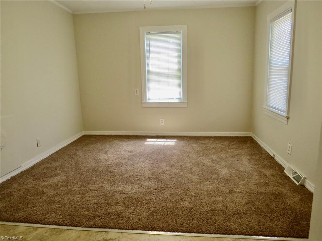 115 Periwinkle Road Eden, NC 27288 - Photo 7 of 13 Gallery Image 7