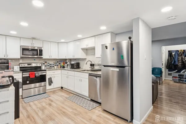 $220,000 | 22 Milstone Court, Sicklerville, NJ 08081