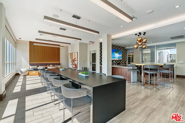 $3,895 | 10601 Washington Boulevard, Unit 503, Culver City, CA 90232