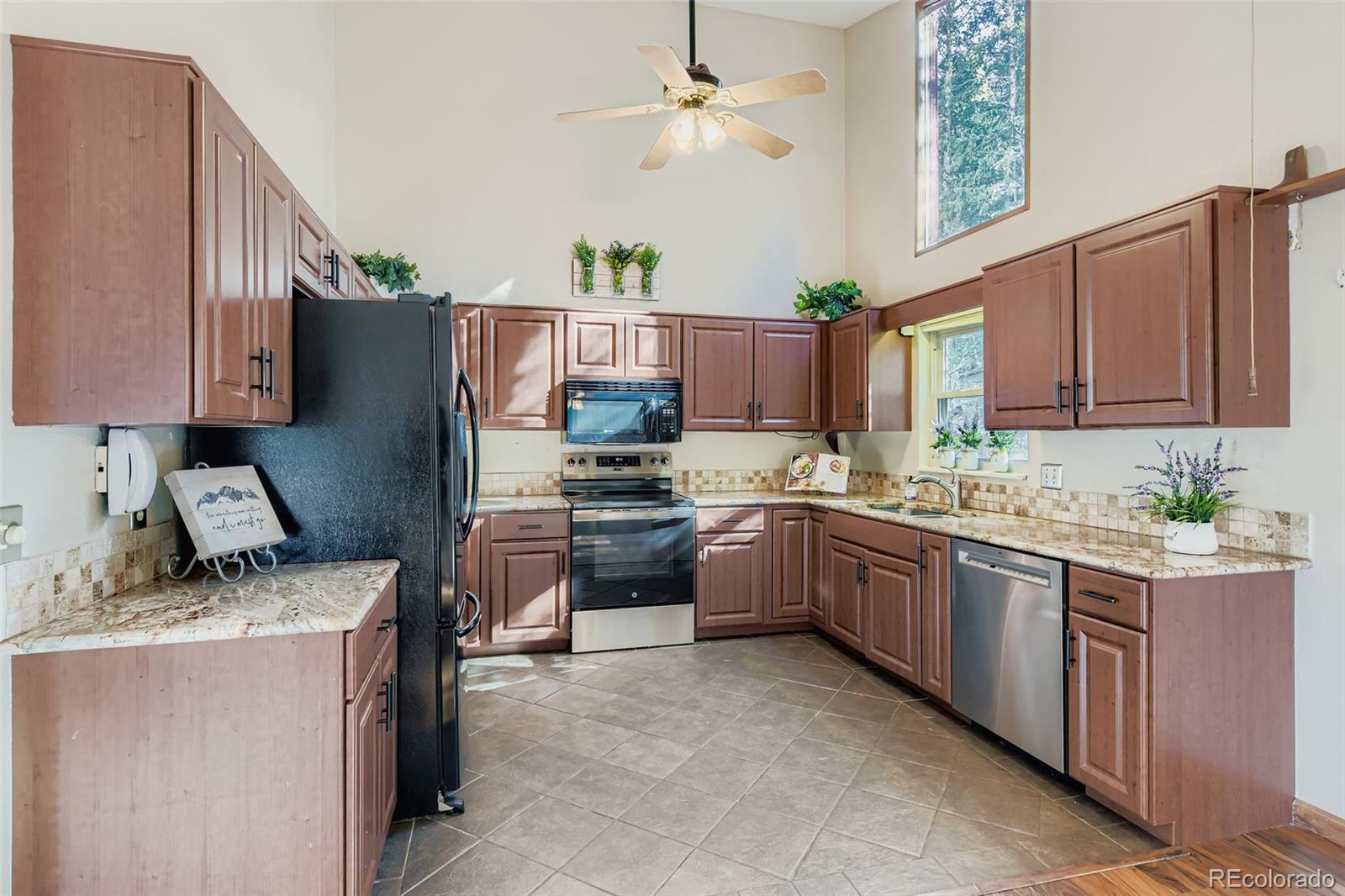 29526 Bronco Road Evergreen, CO 80439 - Photo 8 of 35