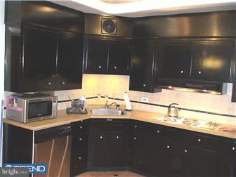 7101 Sherwood Road Philadelphia, PA 19151 - Photo 7 of 22 Kitchen