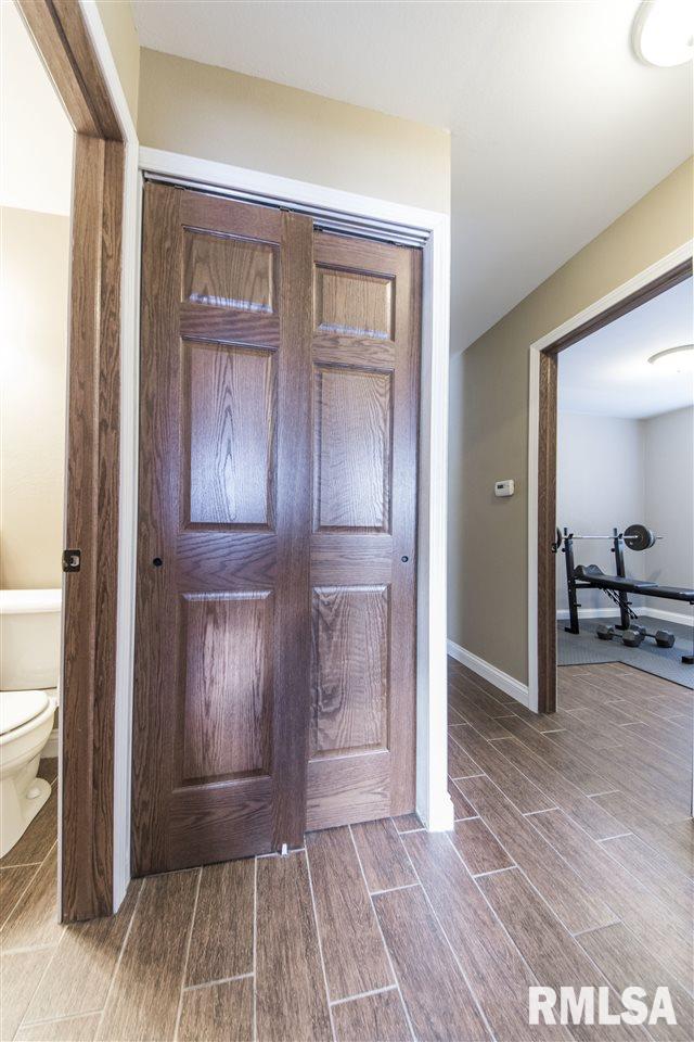 601 Bess Street Washington, IL 61571 - Photo 14 of 36 Gallery Image 14